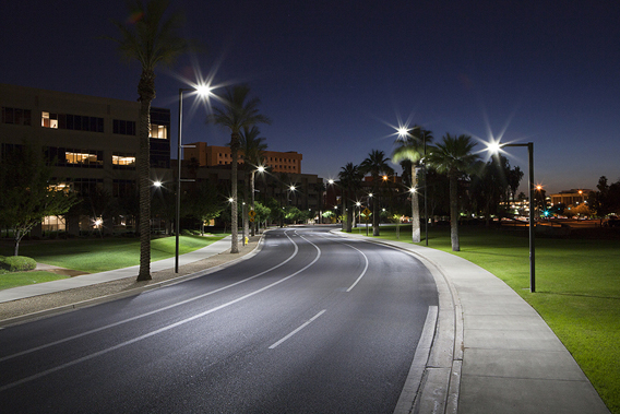 Producători de iluminat rutier cu LED inteligent