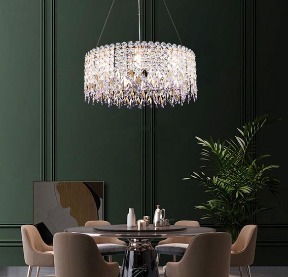 Lampadario moderno delle alte plafoniere dei lampadari della villa dell